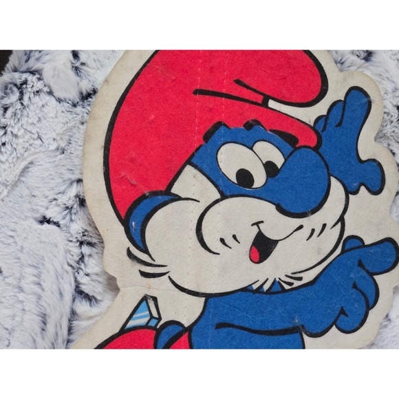 Vintage 1983 Smurfs N Ice Capades Felt Pennant Wall Hanging Peyo Rare - Picture 3 of 4